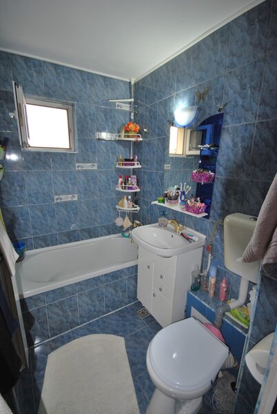 Berceni, Piata Progresu